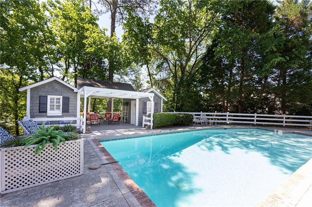 3099 Farmington Drive SE