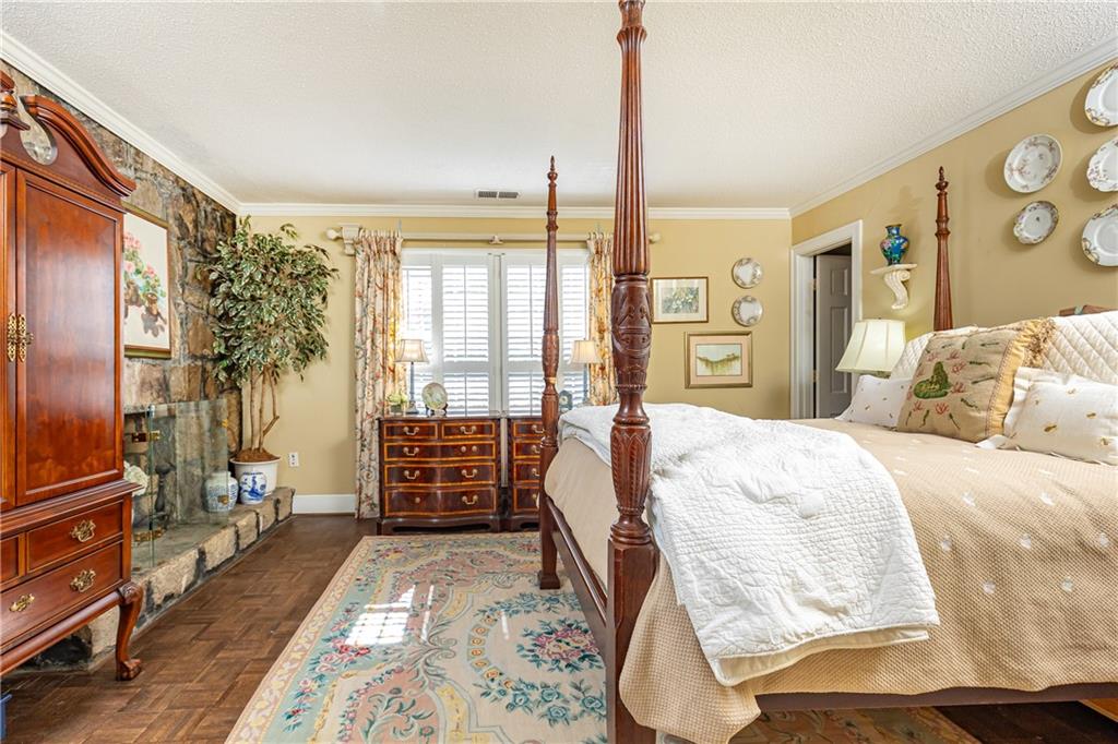 3099 Farmington Drive SE