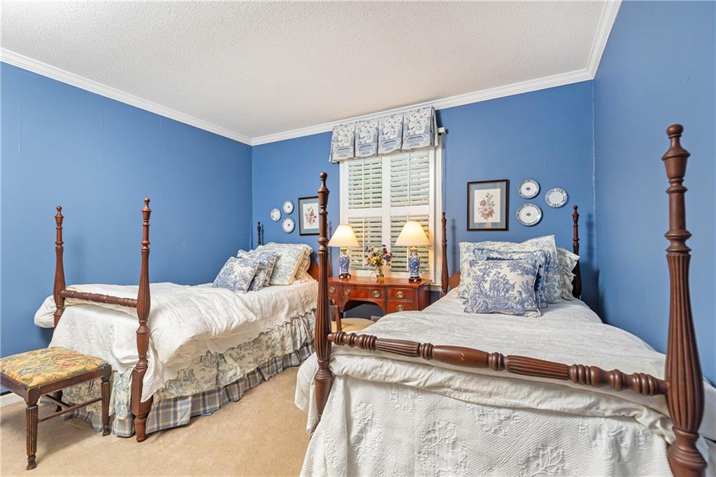 3099 Farmington Drive SE