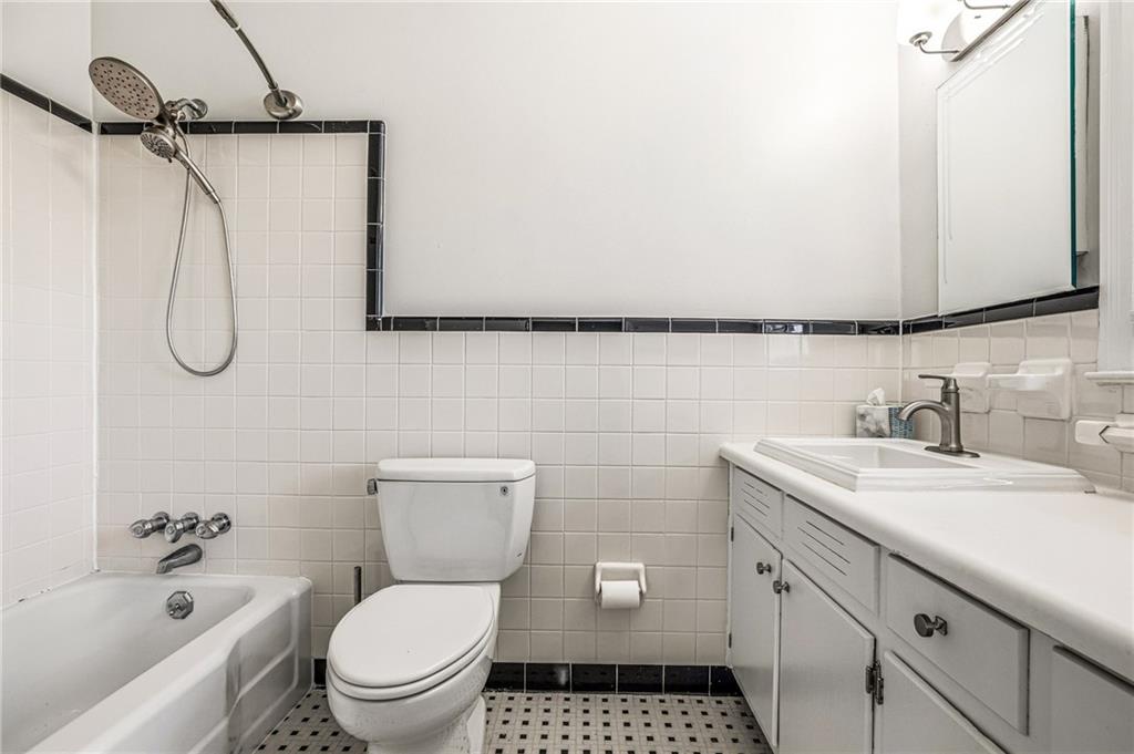 3694 Peachtree Road NE Unit A4