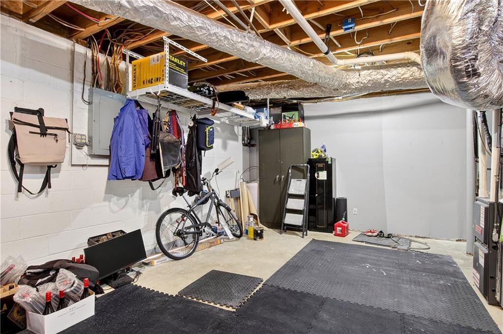 1 Ardmore Square NW Unit 1