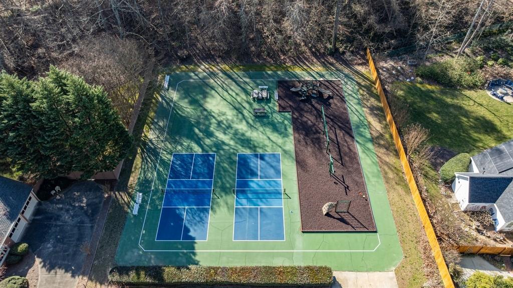 4035 Song Thrush Court NE