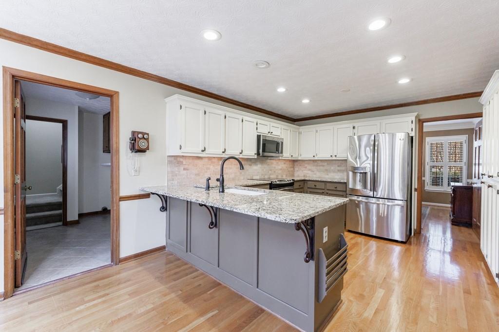 4035 Song Thrush Court NE