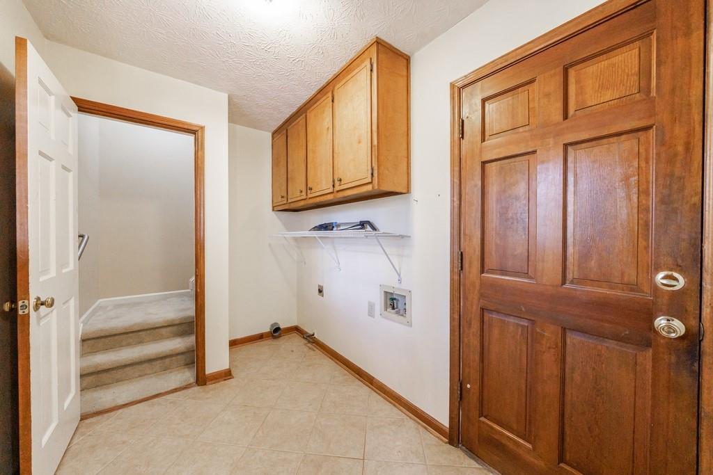 4035 Song Thrush Court NE