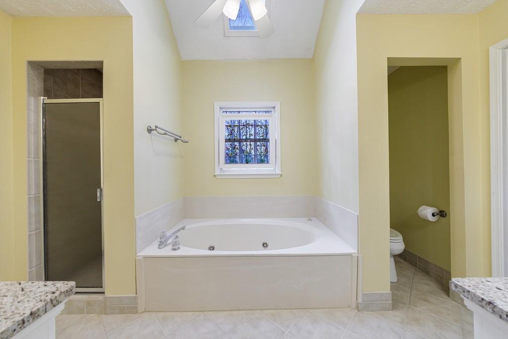 4035 Song Thrush Court NE