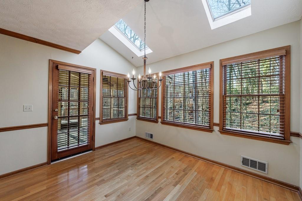 4035 Song Thrush Court NE