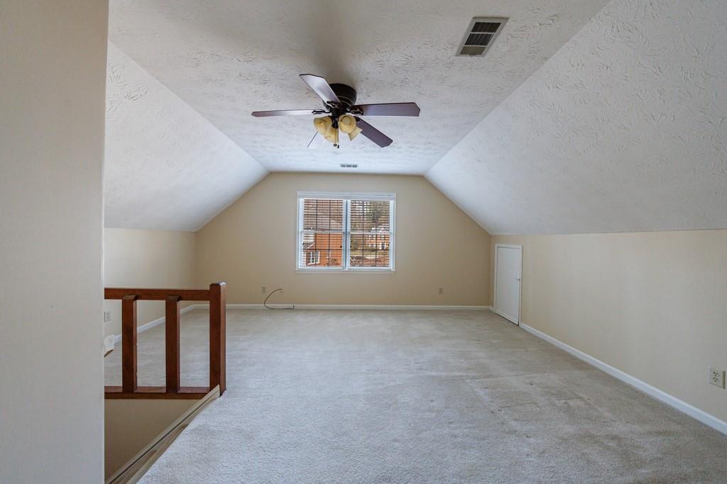 4035 Song Thrush Court NE