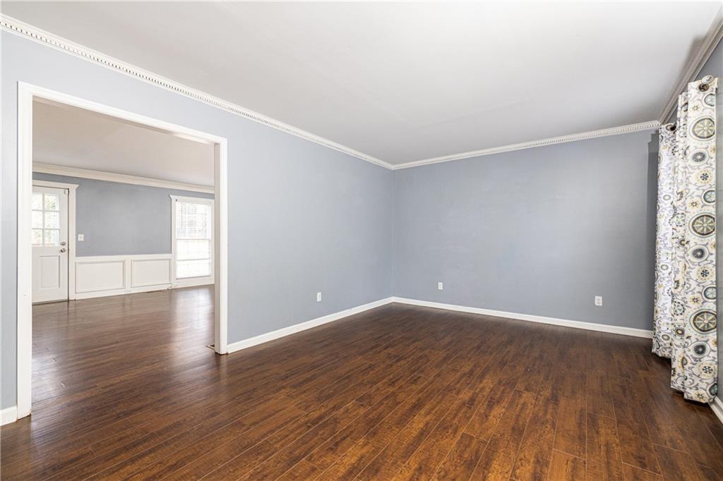 589 Spring Creek Court NE