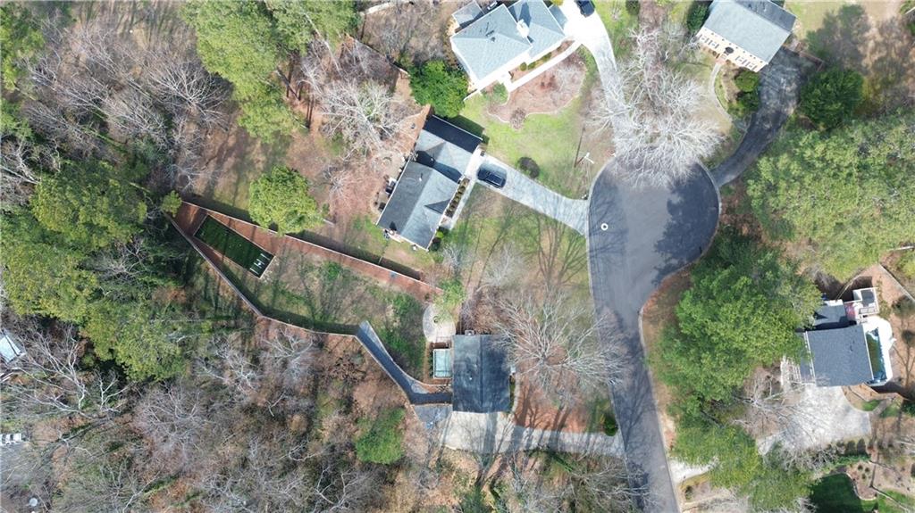 589 Spring Creek Court NE