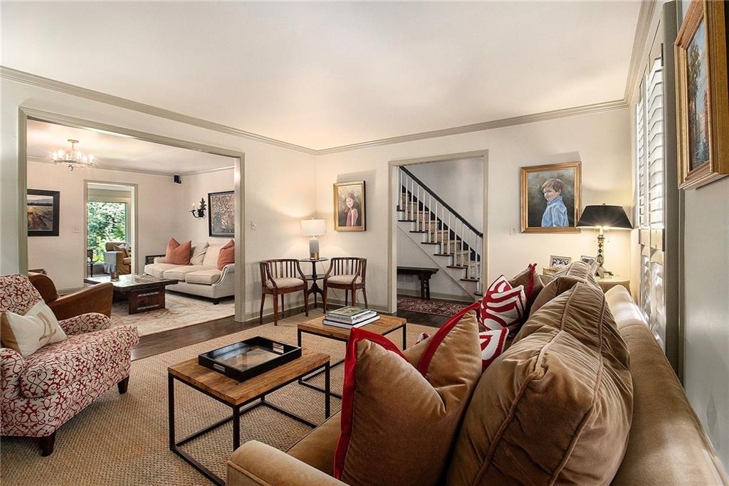 2572 Hyde Manor Drive NW