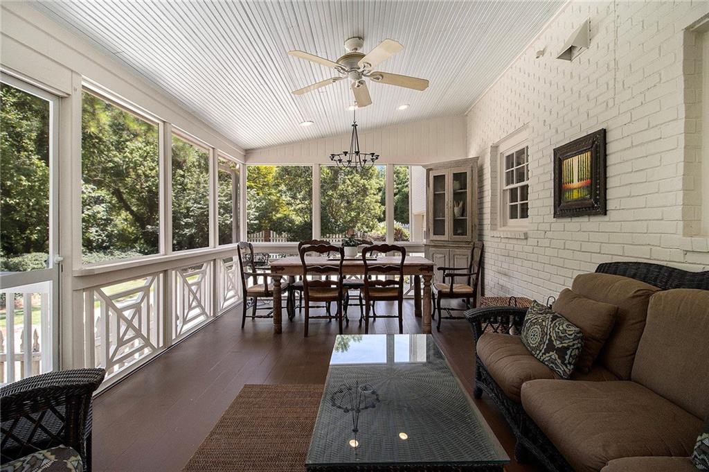 2572 Hyde Manor Drive NW