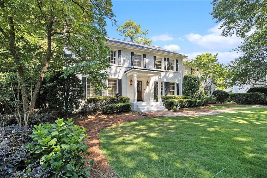 2572 Hyde Manor Drive NW