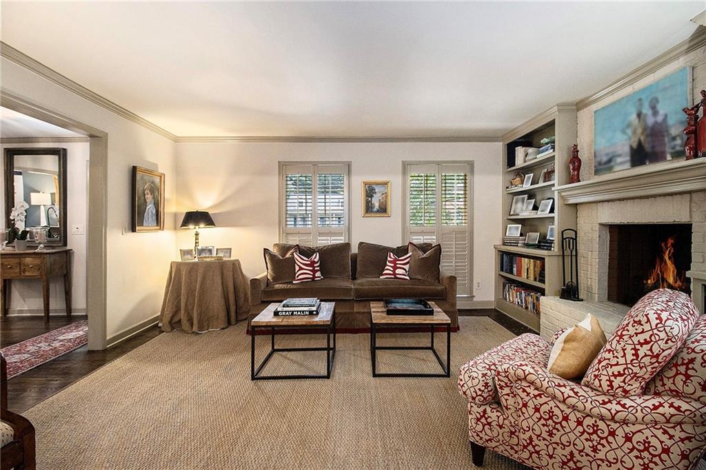 2572 Hyde Manor Drive NW