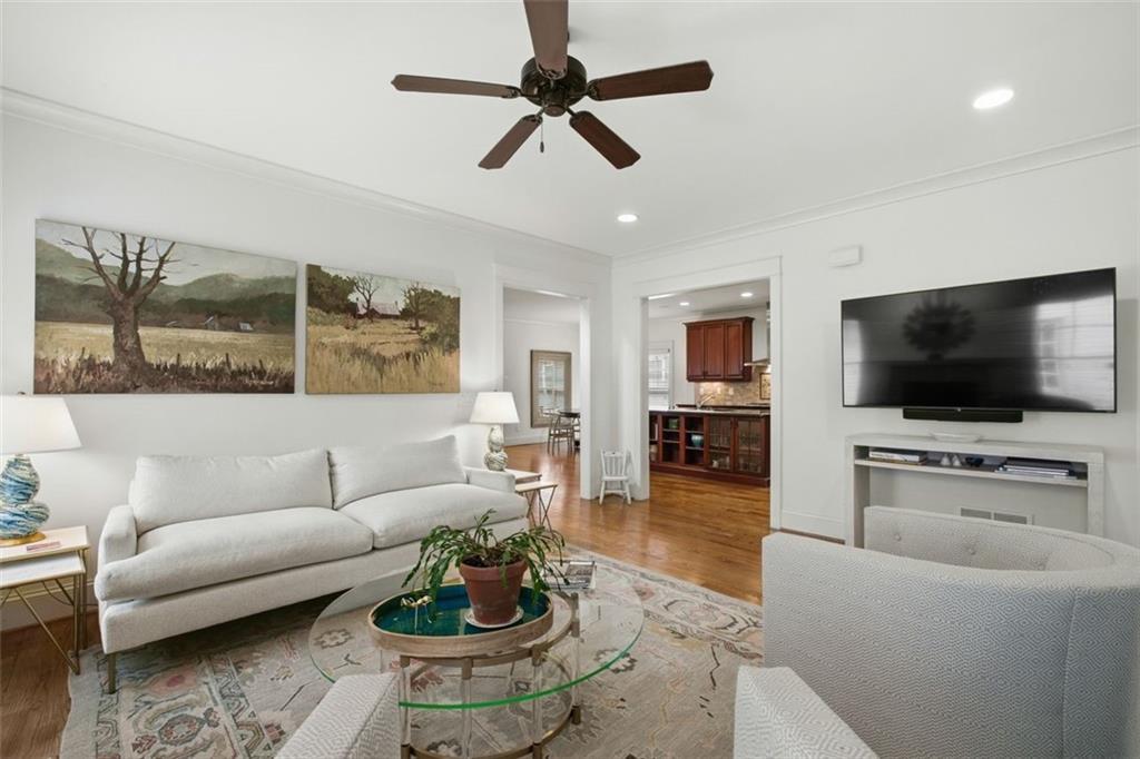 1613 Walker Street SE