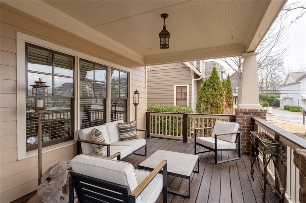 1613 Walker Street SE