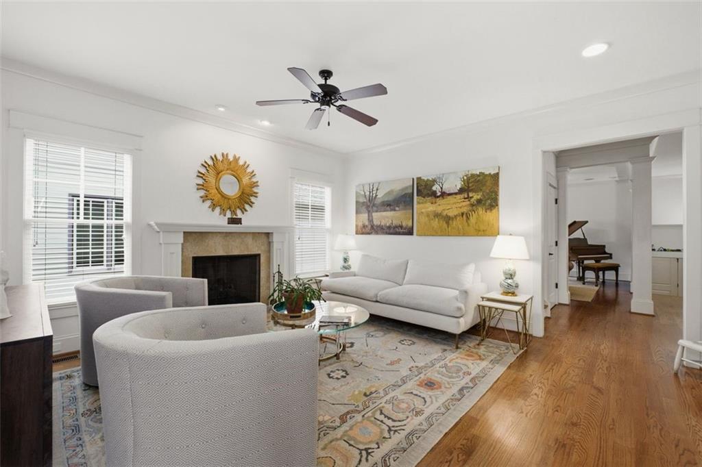 1613 Walker Street SE