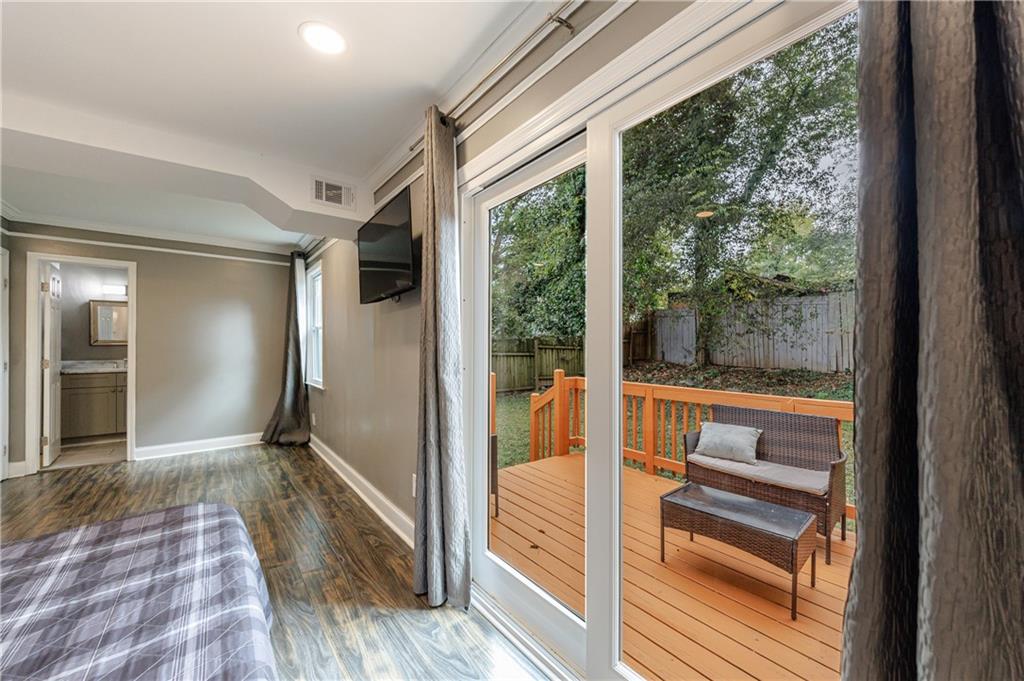 1012 Westmoor Drive NW