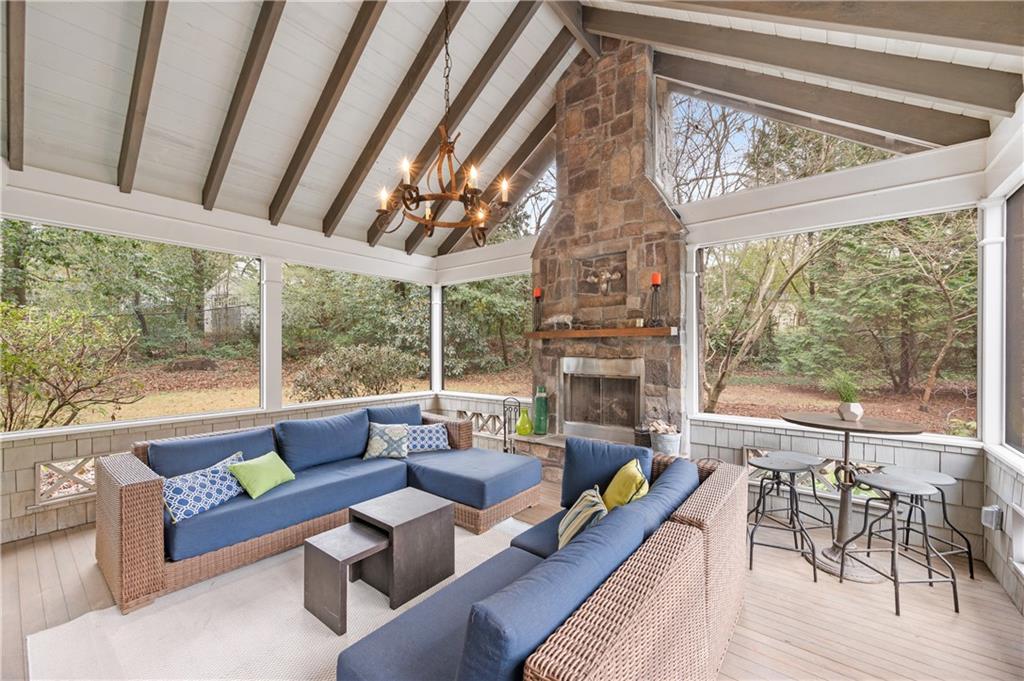 143 Parkside Circle