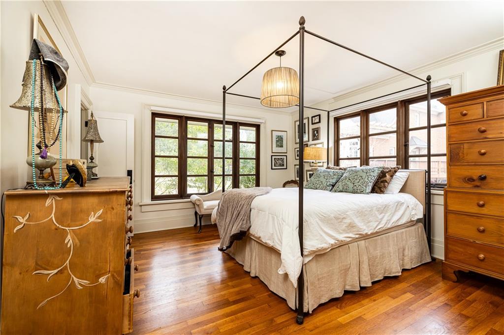 870 Wellesley Drive NW