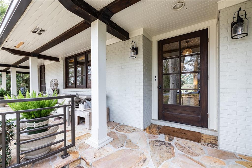 870 Wellesley Drive NW