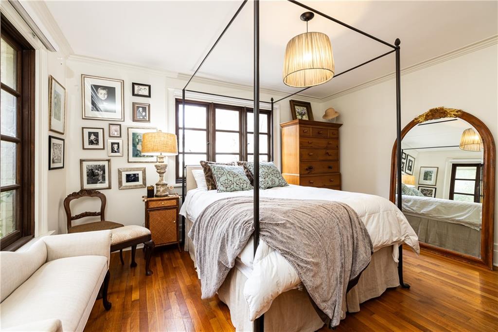 870 Wellesley Drive NW