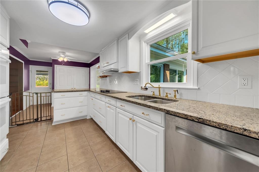 2652 Fontainebleau Drive