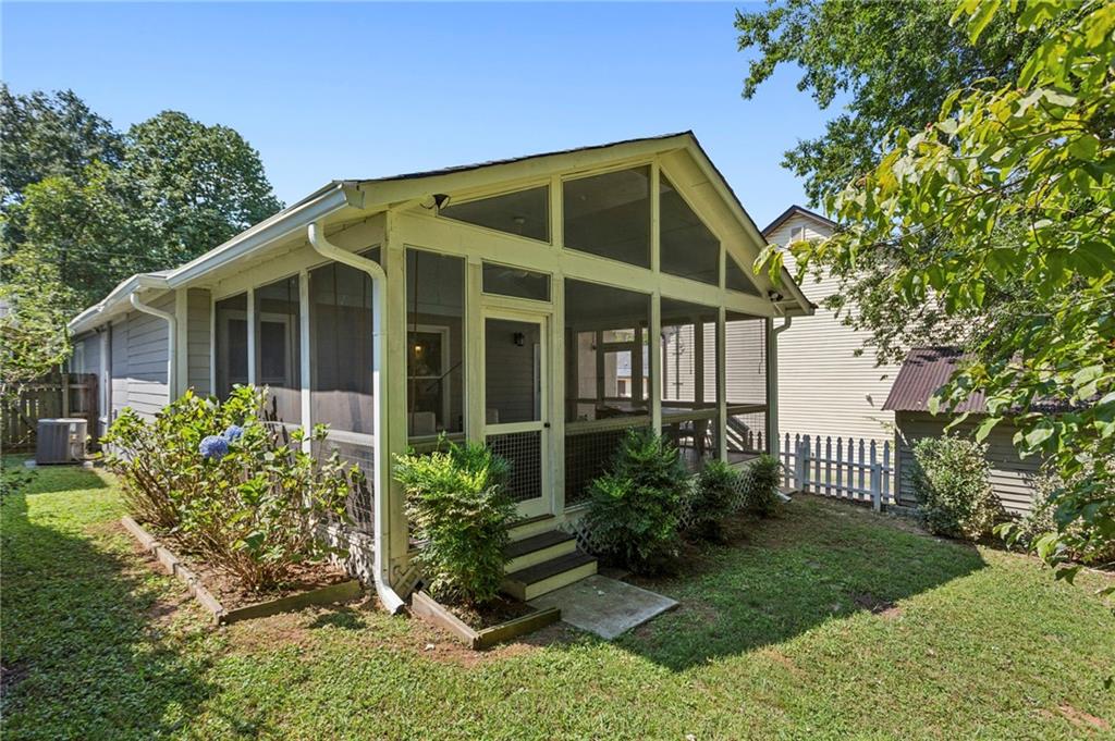 1241 Niles Avenue NW