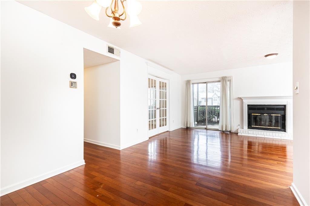 2901 Lenox Way NE Unit 902