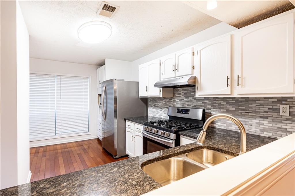 2901 Lenox Way NE Unit 902