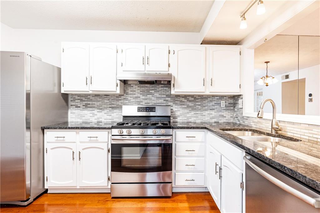 2901 Lenox Way NE Unit 902