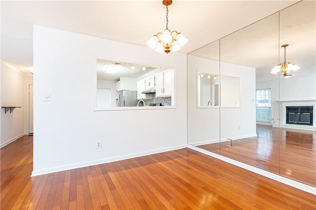 2901 Lenox Way NE Unit 902