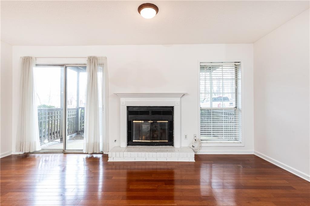 2901 Lenox Way NE Unit 902