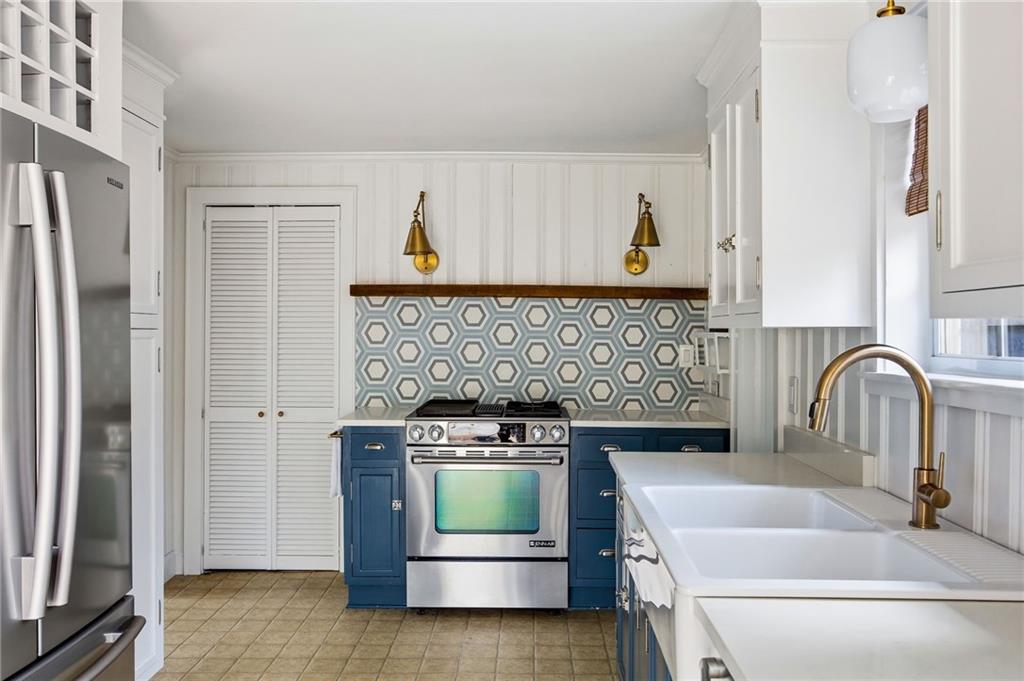 389 Patterson Avenue SE