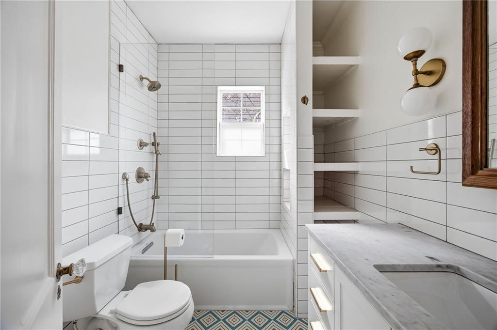 389 Patterson Avenue SE