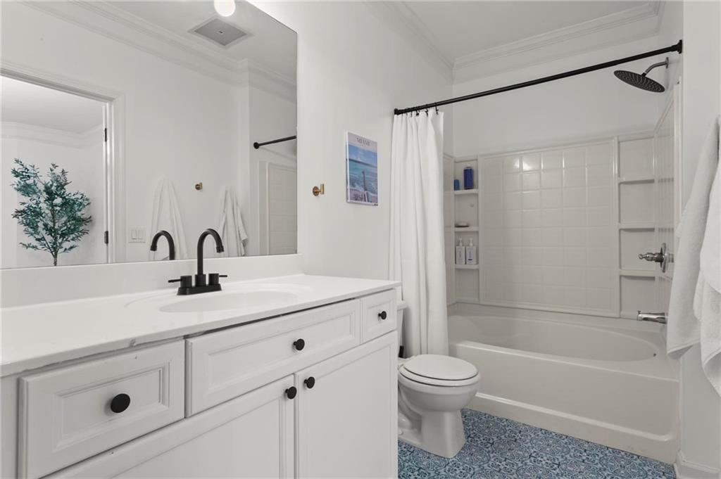 3150 Woodwalk Drive SE Unit 2206