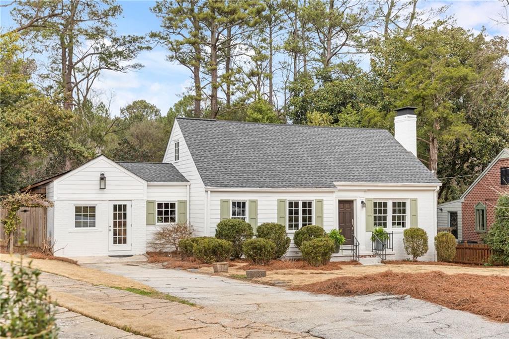 1836 Westminster Way NE