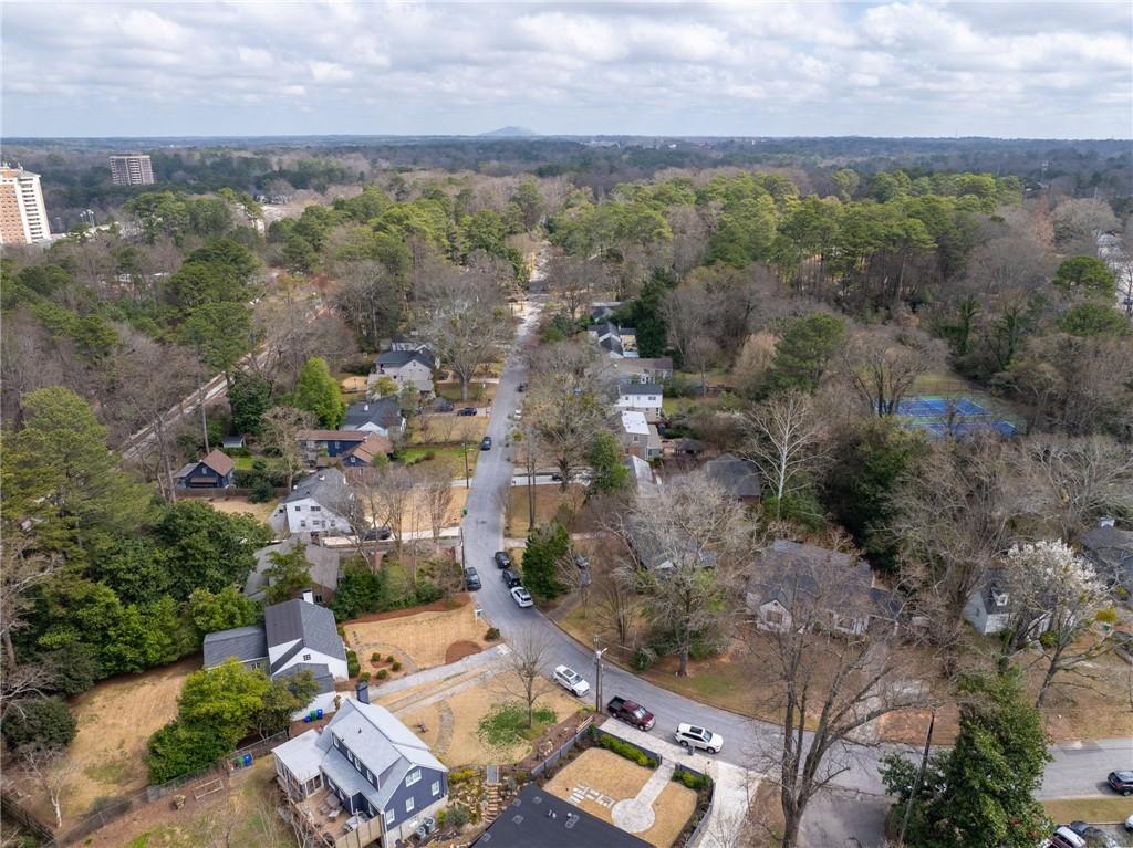 1836 Westminster Way NE