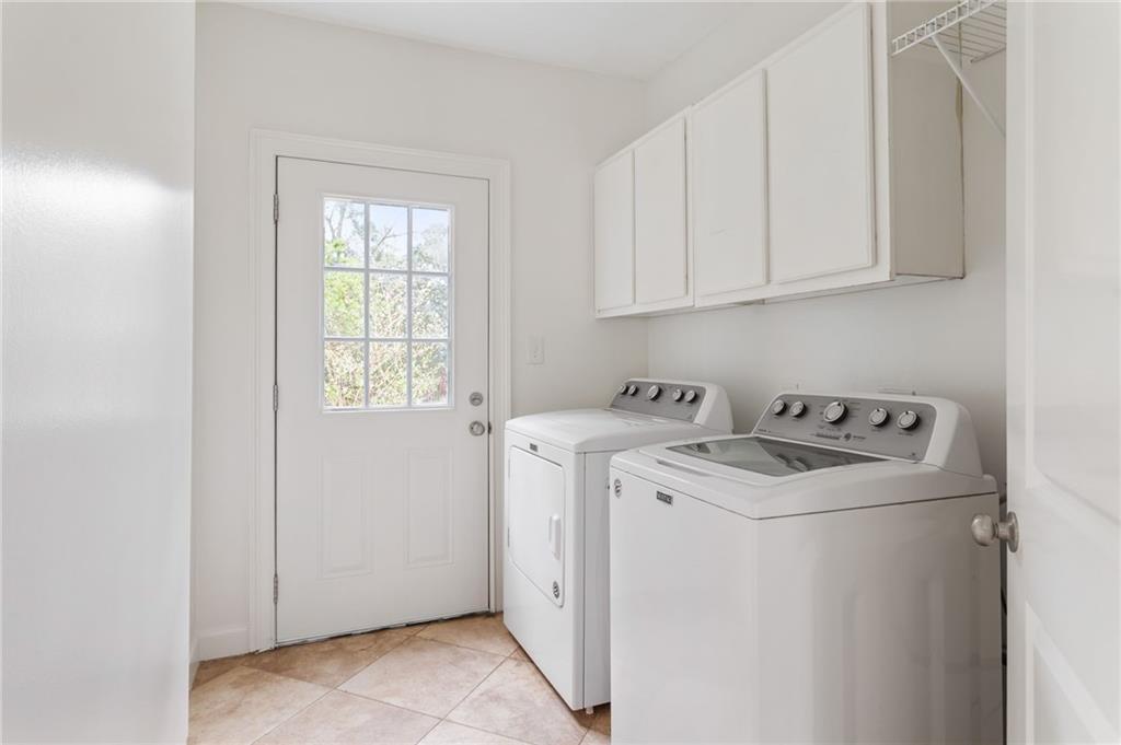 1836 Westminster Way NE