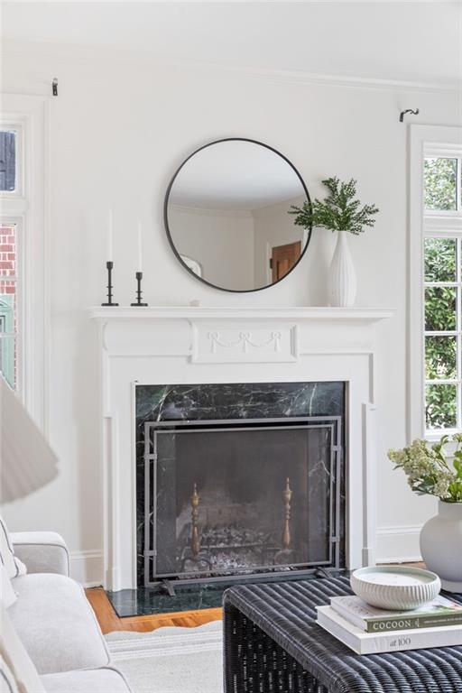 1836 Westminster Way NE