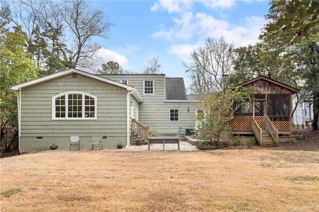 1836 Westminster Way NE