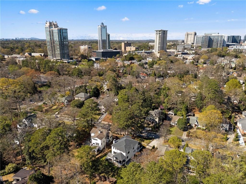 183 E Wesley Road NE