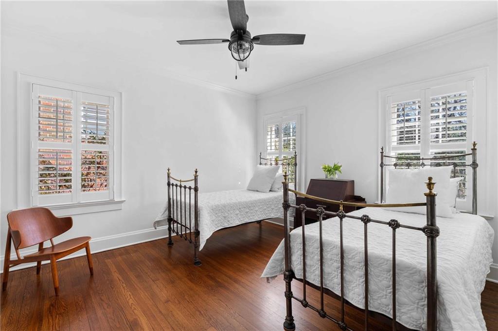 183 E Wesley Road NE