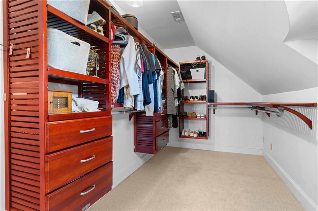 183 E Wesley Road NE