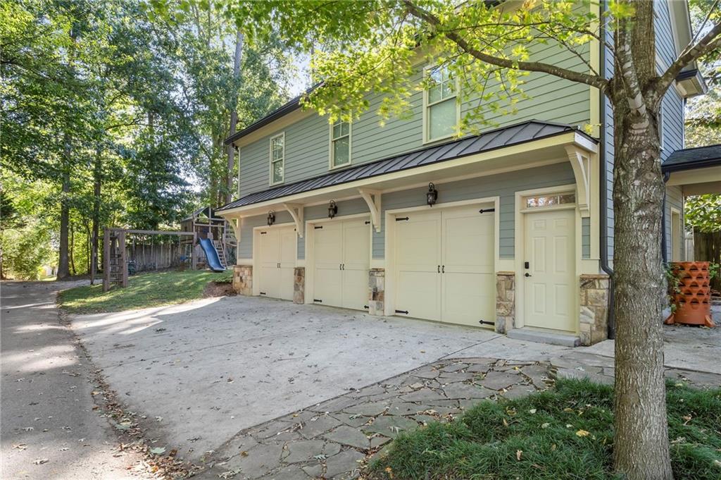 2643 Caldwell Road NE