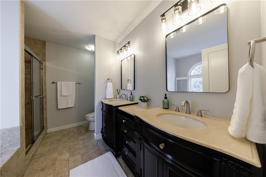 1210 Brookhaven Woods Court NE