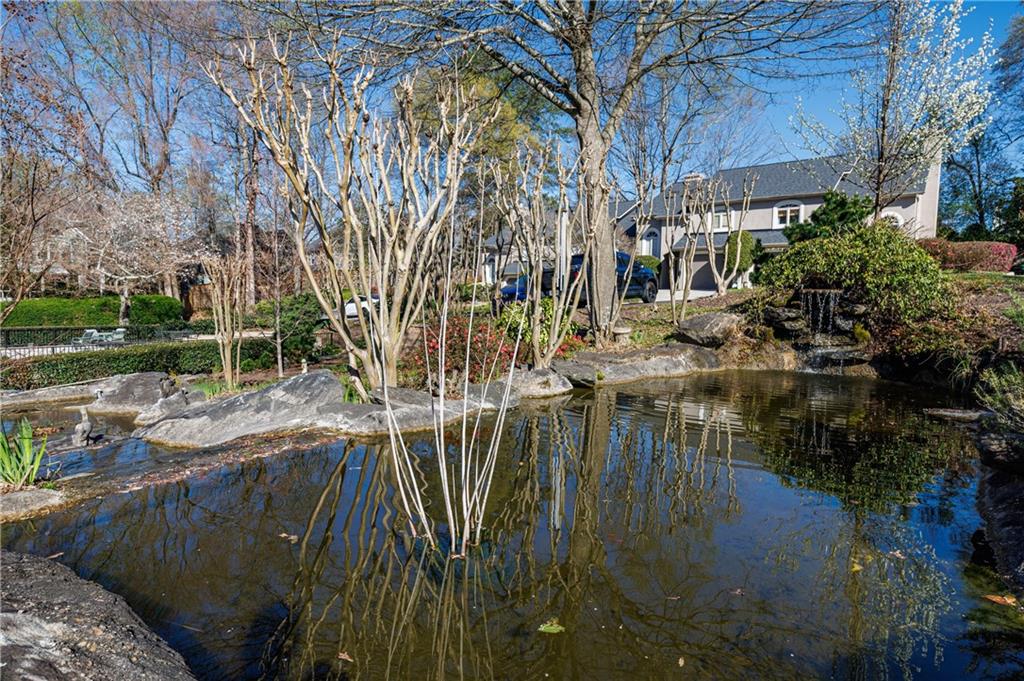 1210 Brookhaven Woods Court NE