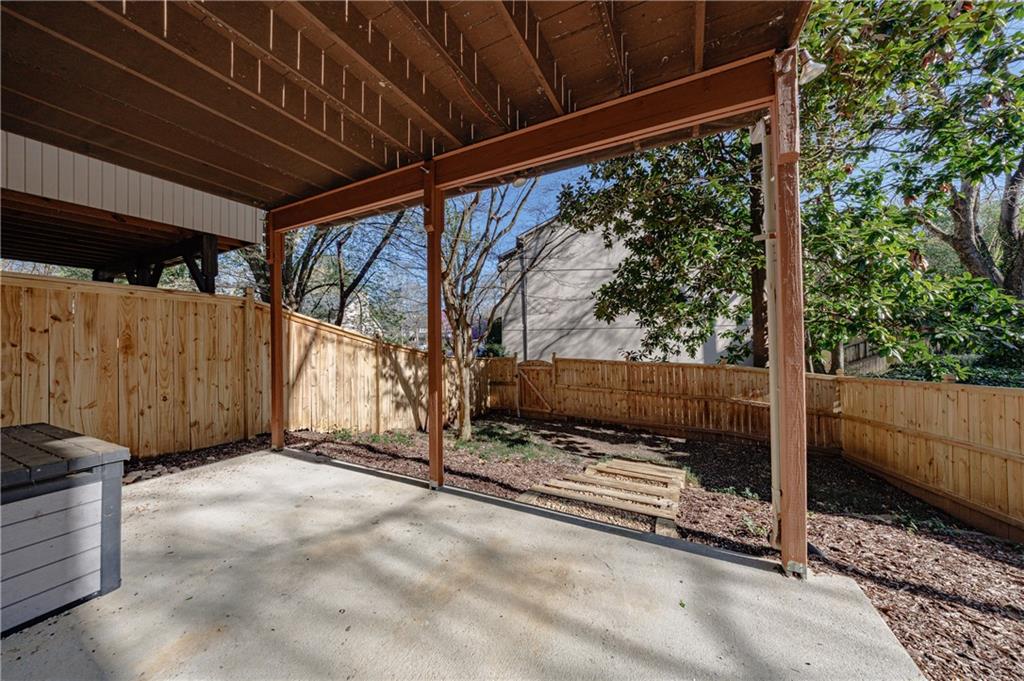 1210 Brookhaven Woods Court NE