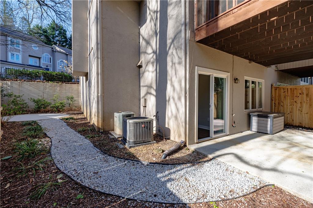 1210 Brookhaven Woods Court NE