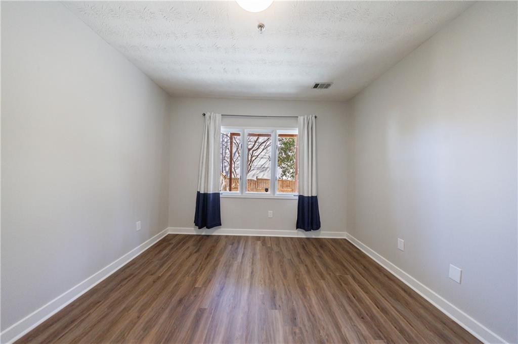 1210 Brookhaven Woods Court NE