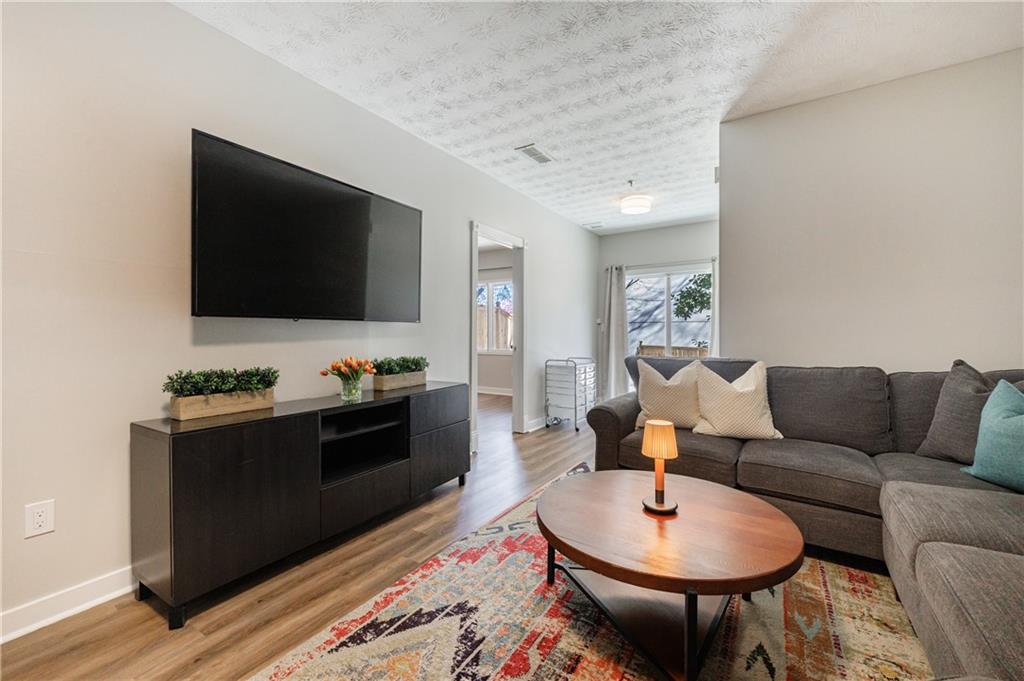 1210 Brookhaven Woods Court NE